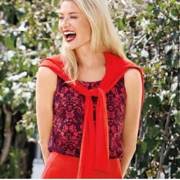 Cabi Red Cameo Print Sleeveless Blouse Top - Picture 6 of 12